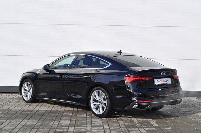 Second-hand Audi A5 Sportback Advanced 204 CP (150 kW) 2022 Negru  metalic Hatchback