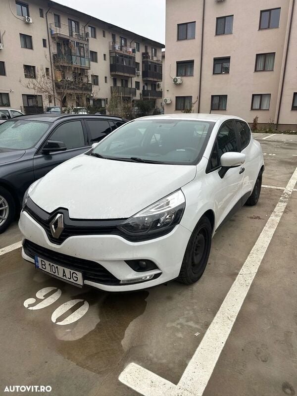 Alb Utilizat 2019 Renault Clio IV | 8.750 EUR (Preț OK) - Imagine 1/4