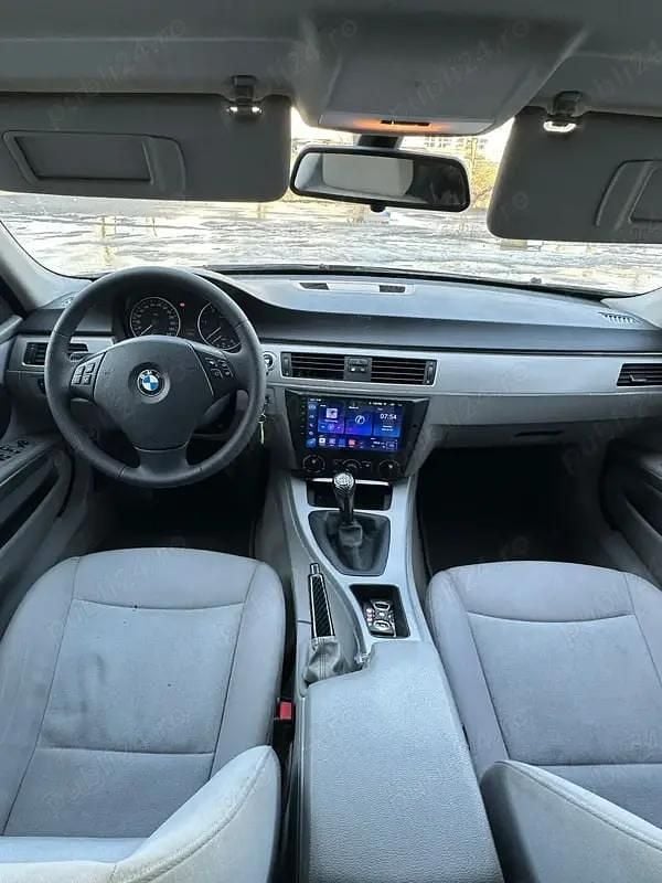 Second-hand BMW 320 122 CP (89 kW) 2008 Berlinǎ