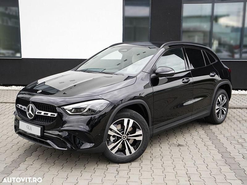 Culoarenegru Utilizat 2025 Mercedes GLA250 SUV | 44.770 EUR - Imagine 1/4