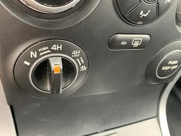 Argintiu Utilizat 2008 Suzuki Grand Vitara SUV | 4.900 EUR (Preț OK) - Imagine 1/4
