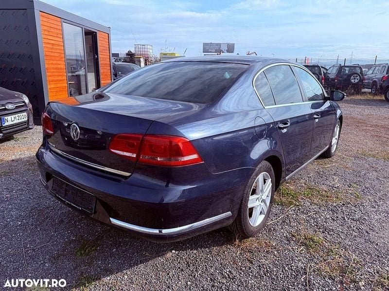 Second-hand VW Passat Comfortline 177 CP (130 kW) 2014 Culoarealbastru Berlinǎ