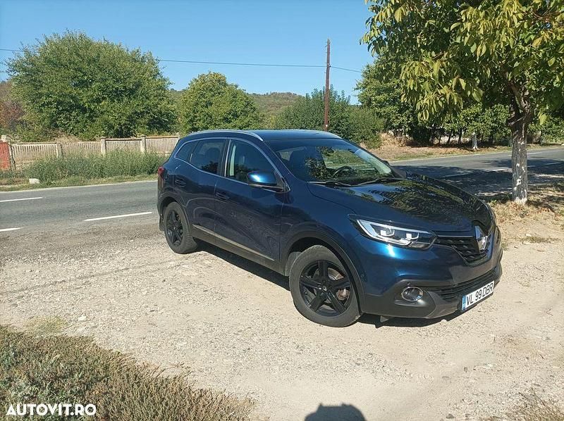 Culoarealbastru Utilizat 2018 Renault Kadjar Life SUV | 13.800 EUR (Puțin scump) - Imagine 1/4
