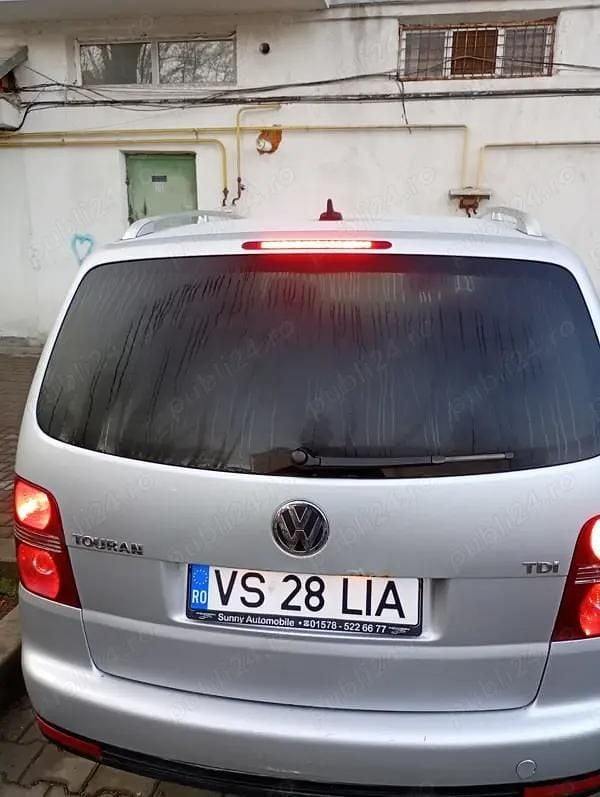 Second-hand VW Touran 105 CP (77 kW) 2008 Monovolum