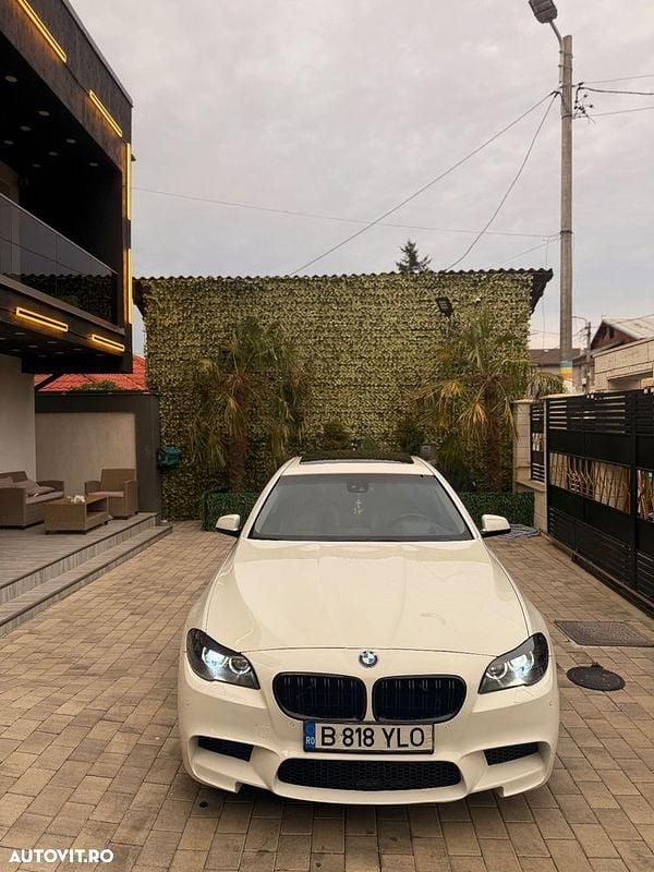 Culoarealb Utilizat 2012 BMW 520 Berlinǎ | 10.799 EUR (Super Preț) - Imagine 1/4