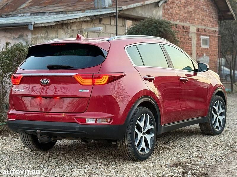 Second-hand Kia Sportage 132 CP (97 kW) 2018 Culoarerosu SUV