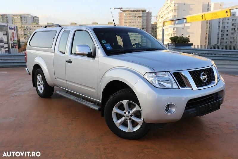 Culoareargint Utilizat 2012 Nissan Navara XE Pickup | 9.900 EUR (Super Preț) - Imagine 1/4