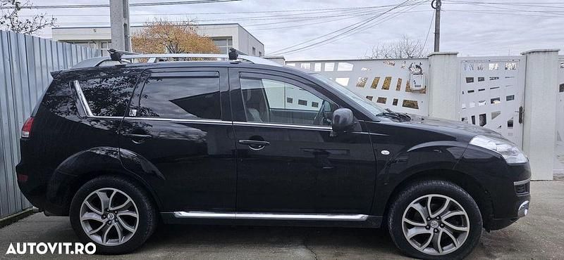 Second-hand Citroën C-Crosser Exclusive 156 CP (114 kW) 2010 Culoarenegru SUV