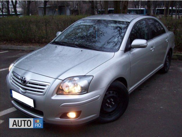 Gri Utilizat 2006 Toyota Avensis Berlinǎ | 3.299 EUR (Preț OK) - Imagine 1/4