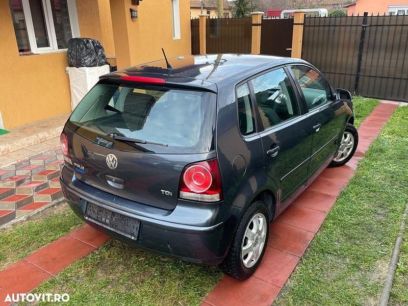 Gri Utilizat 2005 VW Polo Trendline | 2.100 EUR (Preț OK) - Imagine 1/4