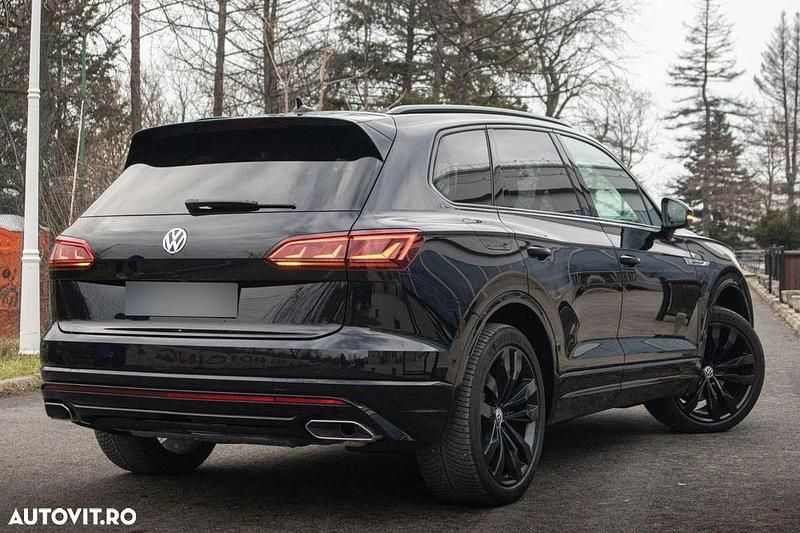 Second-hand VW Touareg Edition 286 CP (210 kW) 2019 Culoarenegru SUV