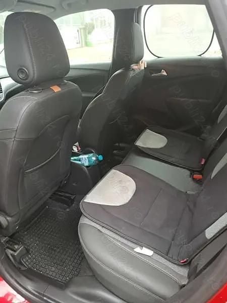 Second-hand Opel Crossland 130 CP (95 kW) 2021 Rosu SUV