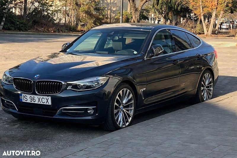 Second-hand BMW 320 Luxury Line 190 CP (139 kW) 2017 Culoaregri Hatchback