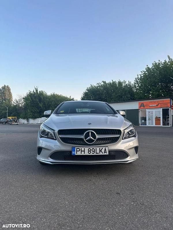 Second-hand Mercedes CLA180 122 CP (89 kW) 2018 Culoaregri Berlinǎ