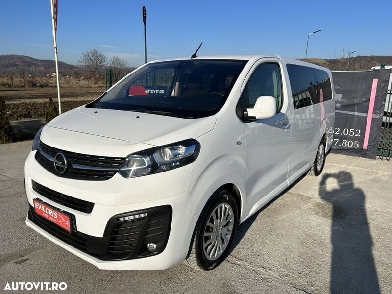 Second-hand Opel Vivaro 120 CP (88 kW) 2021 Alb Monovolum