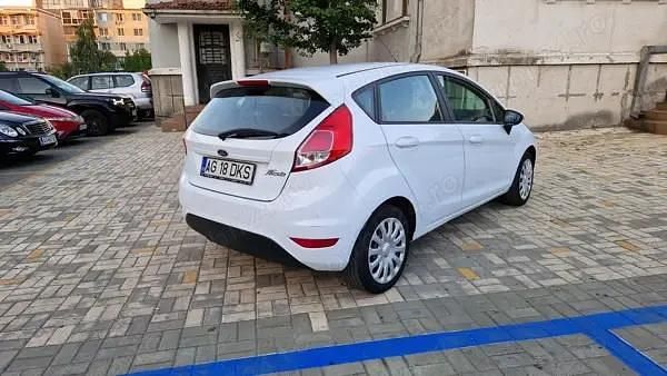 Second-hand Ford Fiesta 95 CP (69 kW) 2016 Alb Hatchback