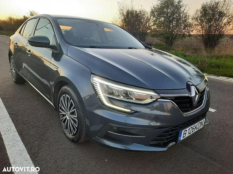 Culoaregri Utilizat 2021 Renault Mégane IV Zen Berlinǎ | 9.800 EUR (Preț bun) - Imagine 1/4