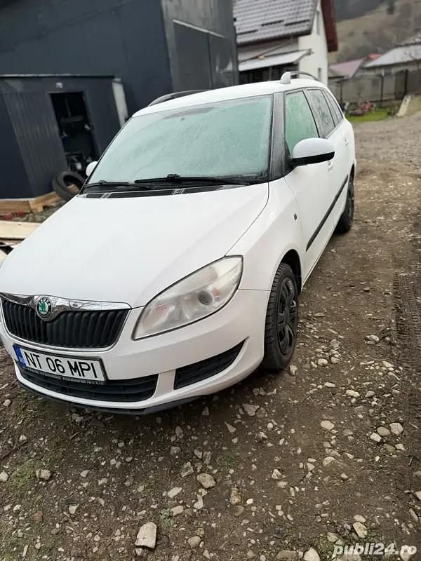 Utilizat 2012 Skoda Fabia Break | 3.850 EUR (Preț OK) - Imagine 1/4