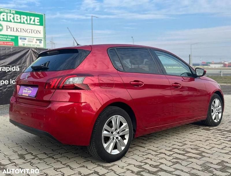 Second-hand Peugeot 308 Business-Line 130 CP (95 kW) 2018 Culoarerosu Hatchback