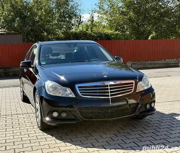 Utilizat 2011 Mercedes C180 Berlinǎ | 7.500 EUR (Preț OK) - Imagine 1/4