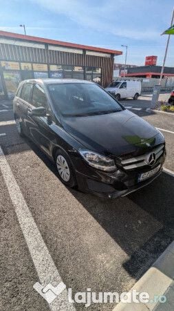 Second-hand Mercedes B180 108 CP (79 kW) 2015 Monovolum