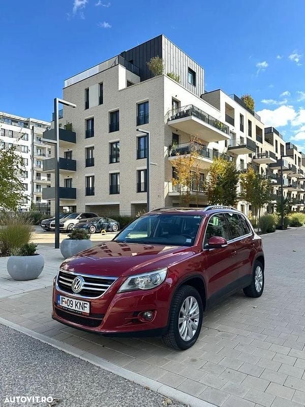 Culoarerosu Utilizat 2008 VW Tiguan SUV | 8.500 EUR (Scump) - Imagine 1/4