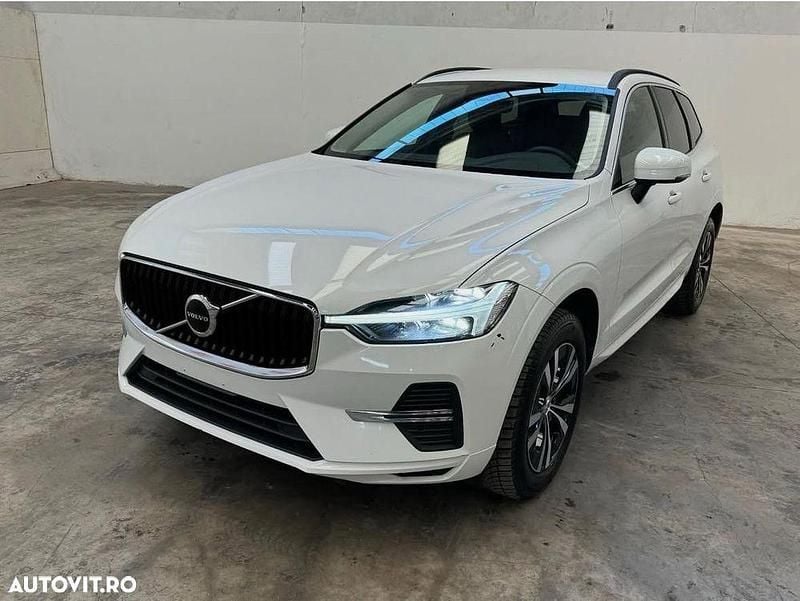 Culoarealb Utilizat 2021 Volvo XC60 Momentum SUV | 27.000 EUR (Preț bun) - Imagine 1/4