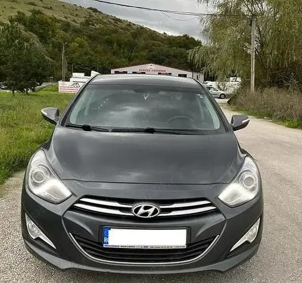 Second-hand Hyundai i40 100 CP (73 kW) 2014 Berlinǎ