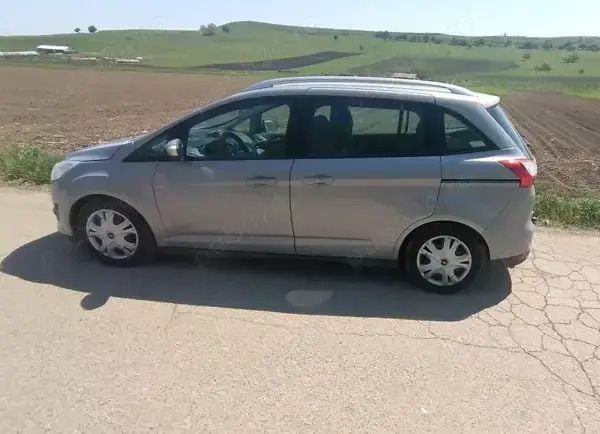 Utilizat 2010 Ford C-MAX Monovolum | 4.250 EUR - Imagine 1/4