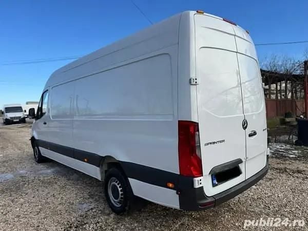 Utilizat 2019 Mercedes Sprinter Van | 14.000 EUR (Preț bun) - Imagine 1/4