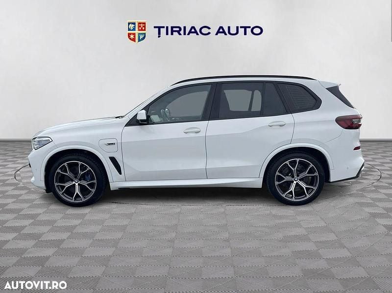 Second-hand BMW X5 394 CP (289 kW) 2022 Culoarealb SUV
