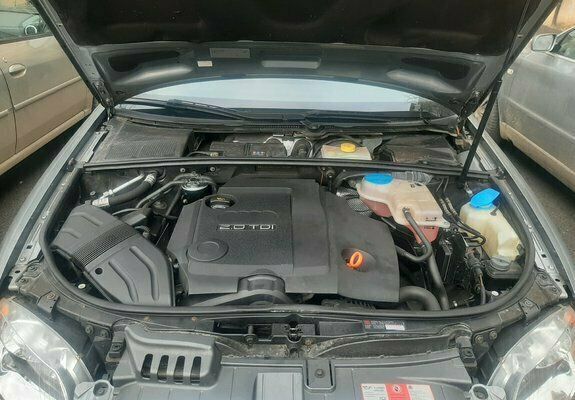 Second-hand Audi A4 138 CP (101 kW) 2005 Gri Break