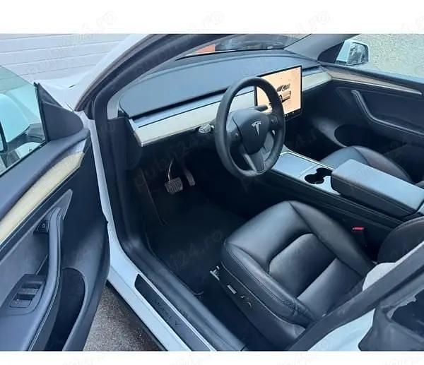 Second-hand Tesla Model Y 150 kW (204 CP) 2023 SUV