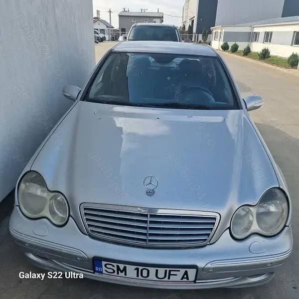Second-hand Mercedes C220 150 CP (110 kW) 2005 Gri Berlinǎ