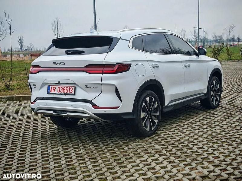 Second-hand BYD Seal U Comfort 217 CP (159 kW) 2025 Culoarealb SUV