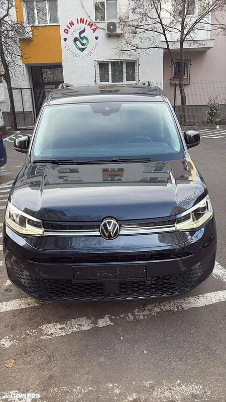 Second-hand VW Caddy Style 122 CP (89 kW) 2021 Culoarealte culori Monovolum