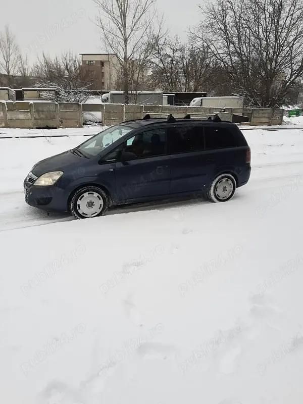 Albastru Second-hand 2008 Opel Zafira Monovolum | 2.000 EUR (Preț bun) - Imagine 1/4