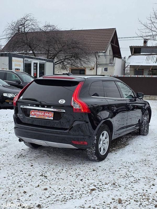 Second-hand Volvo XC60 Ocean Race 150 CP (110 kW) 2015 Culoarenegru SUV