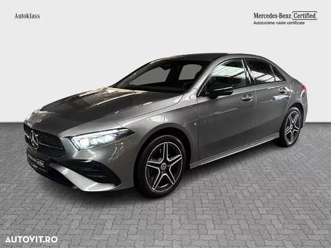 Gri Utilizat 2023 Mercedes A250 Berlinǎ | 48.279 EUR (Puțin scump) - Imagine 1/4
