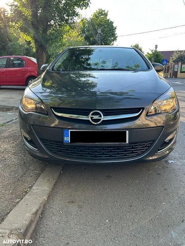 Culoaregri Utilizat 2013 Opel Astra Enjoy Hatchback | 5.000 EUR (Preț bun) - Imagine 1/4