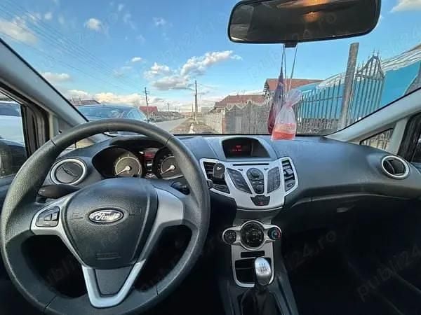 Second-hand Ford Fiesta 95 CP (69 kW) 2012 Hatchback