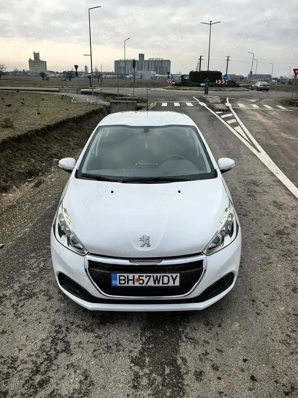 Second-hand Peugeot 208 82 CP (60 kW) 2016 Alb Hatchback