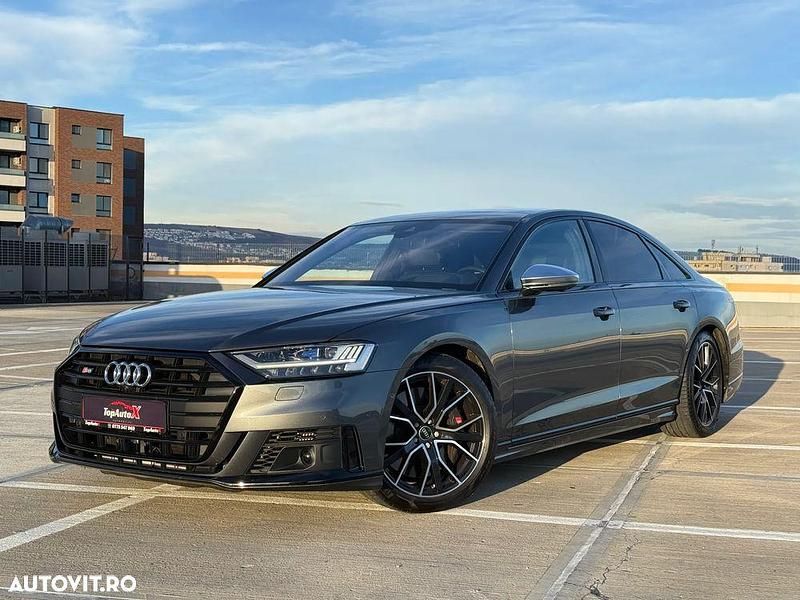 Second-hand Audi S8 Comfort 571 CP (419 kW) 2021 Culoaregri Berlinǎ