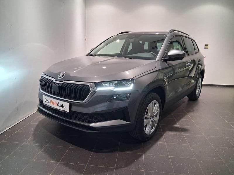 Gri mediu normal Nouă 2025 Skoda Karoq Selection SUV | 34.000 EUR (Puțin scump) - Imagine 1/4