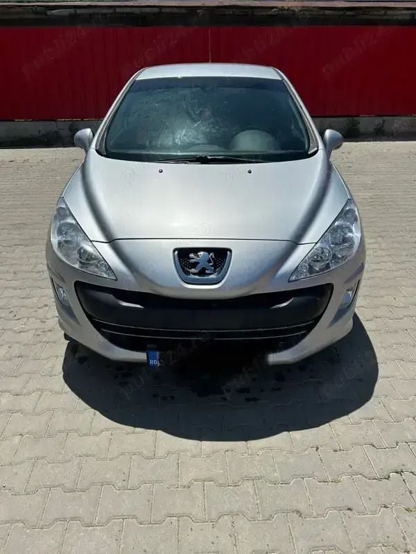 Utilizat 2011 Peugeot 308 Hatchback | 2.800 EUR - Imagine 1/4