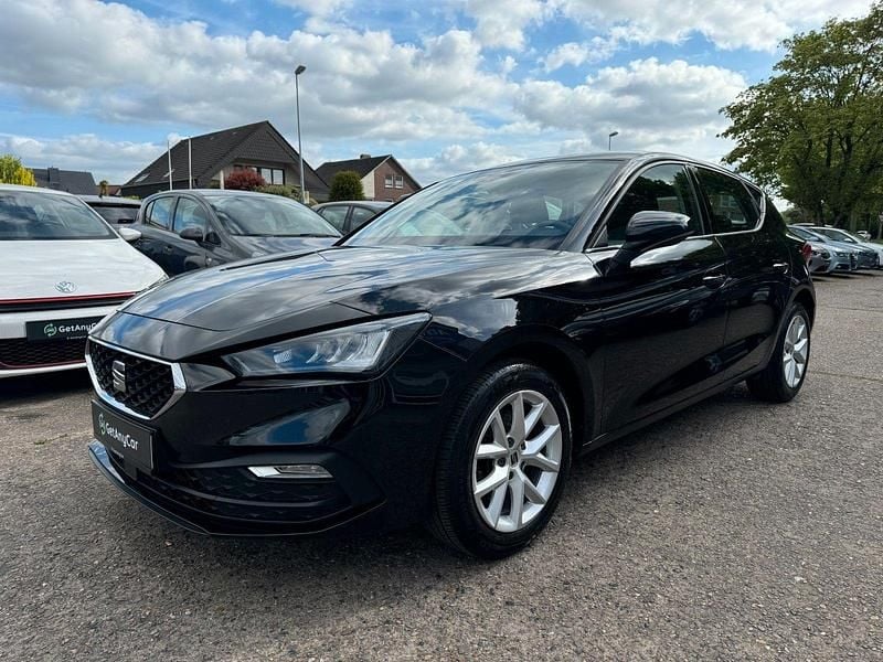 Utilizat 2021 Seat Leon Style | 16.439 EUR (Puțin scump) - Imagine 1/1