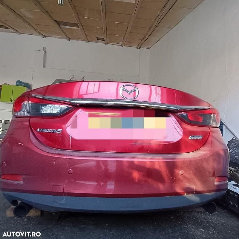 Second-hand Mazda 6 150 CP (110 kW) 2015 Culoarerosu Berlinǎ