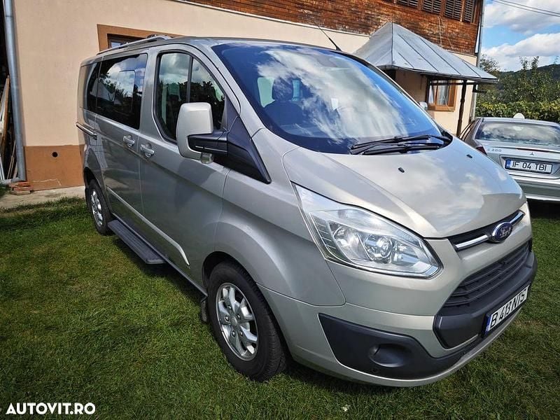 Gri Utilizat 2013 Ford Tourneo Custom Titanium Van | 13.600 EUR - Imagine 1/4