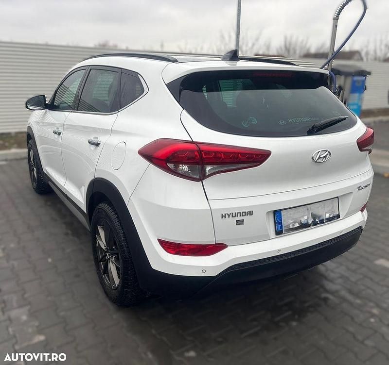 Second-hand Hyundai Tucson 136 CP (100 kW) 2017 Culoarealb SUV