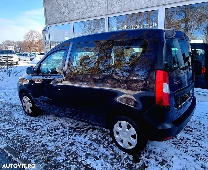 Second-hand Dacia Dokker Ambiance 102 CP (75 kW) 2018 Culoarealbastru Monovolum